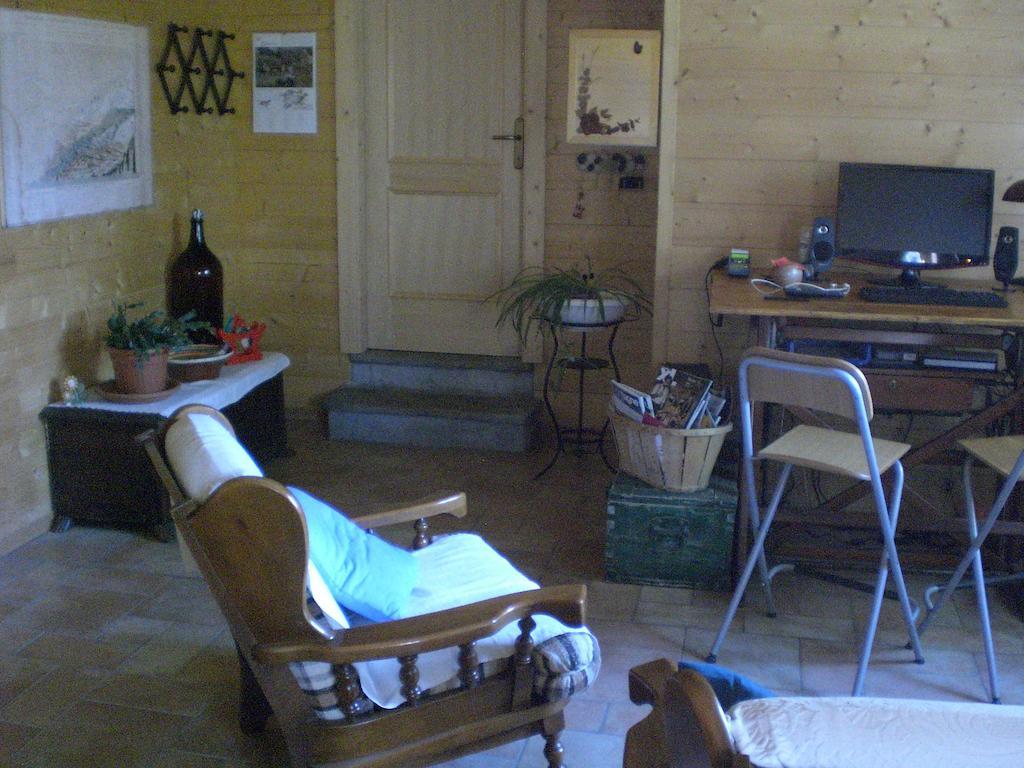 Pera Rionda Bed and Breakfast Caprie Εξωτερικό φωτογραφία